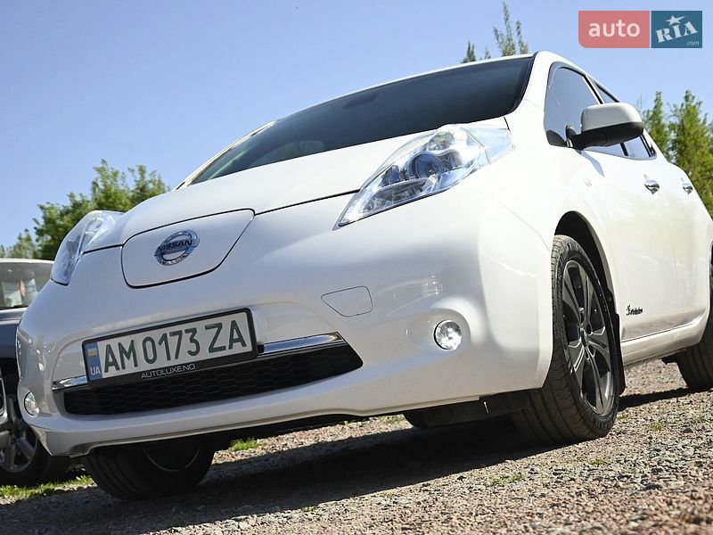 Хэтчбек Nissan Leaf 2016 в Бердичеве