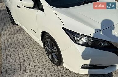 Хэтчбек Nissan Leaf 2019 в Львове