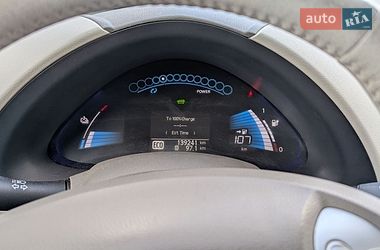 Хэтчбек Nissan Leaf 2012 в Виннице