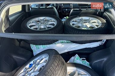 Хэтчбек Nissan Leaf 2014 в Умани