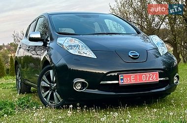 Хэтчбек Nissan Leaf 2016 в Днепре