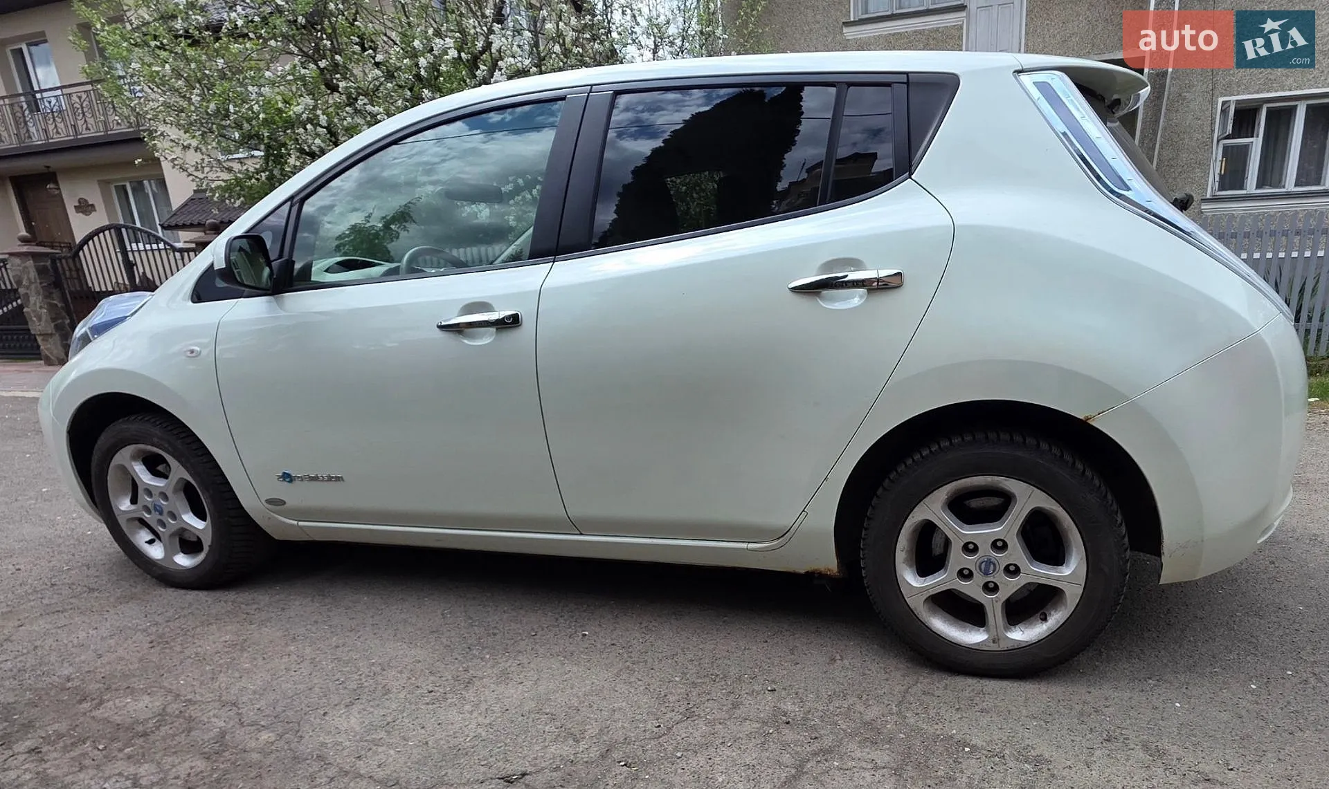 2011 Nissan Leaf - мініатюра 14