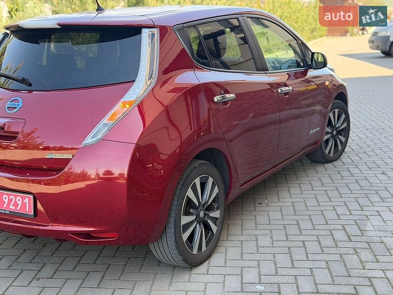 Хэтчбек Nissan Leaf 2017 в Золочеве