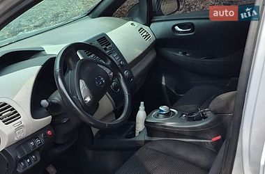 Хэтчбек Nissan Leaf 2014 в Киеве