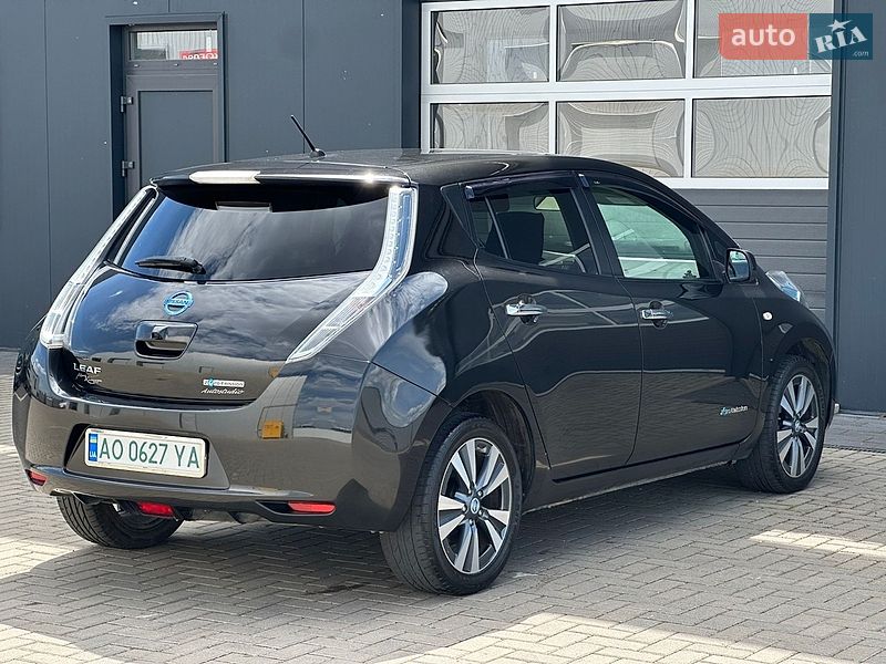 Хэтчбек Nissan Leaf 2014 в Мукачево
