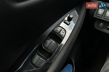 Хэтчбек Nissan Leaf 2014 в Мукачево