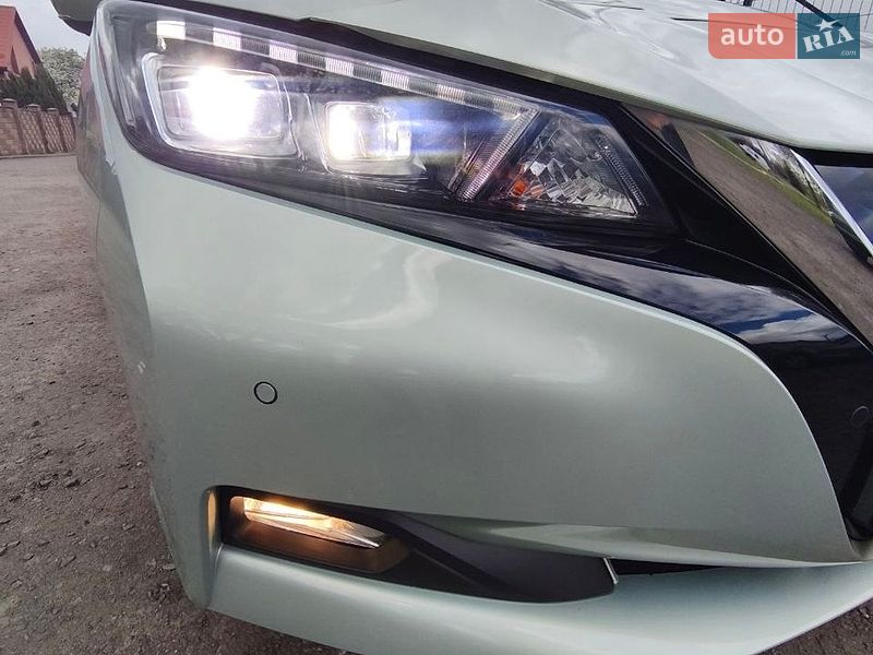 Хетчбек Nissan Leaf 2018 в Луцьку