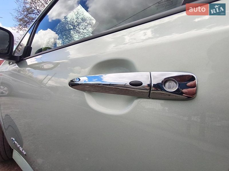 Хетчбек Nissan Leaf 2018 в Луцьку