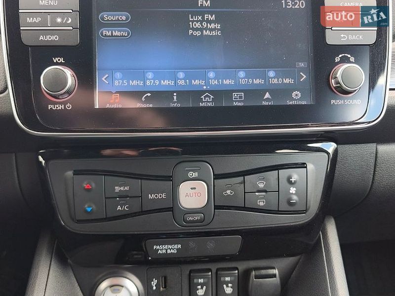 Хетчбек Nissan Leaf 2018 в Луцьку