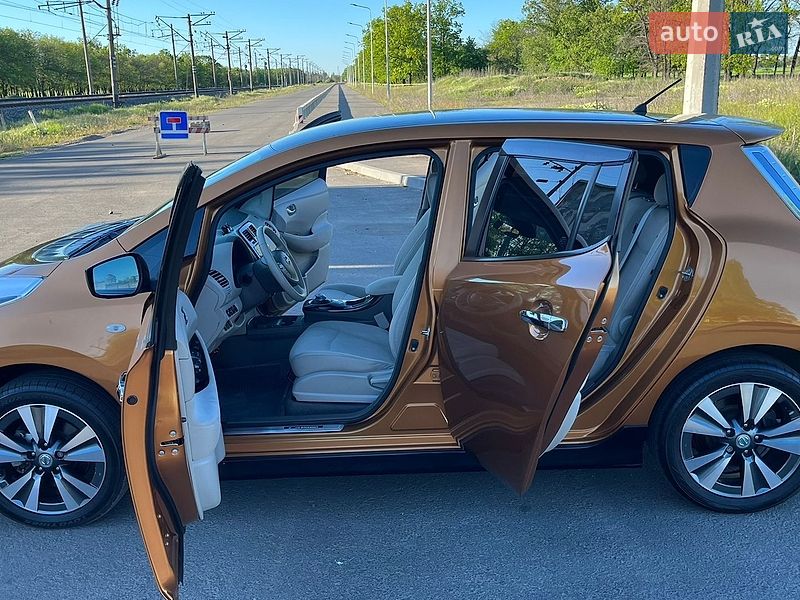 Хэтчбек Nissan Leaf 2016 в Одессе фото 33 Хэтчбек Nissan Leaf 2016 в Одессе