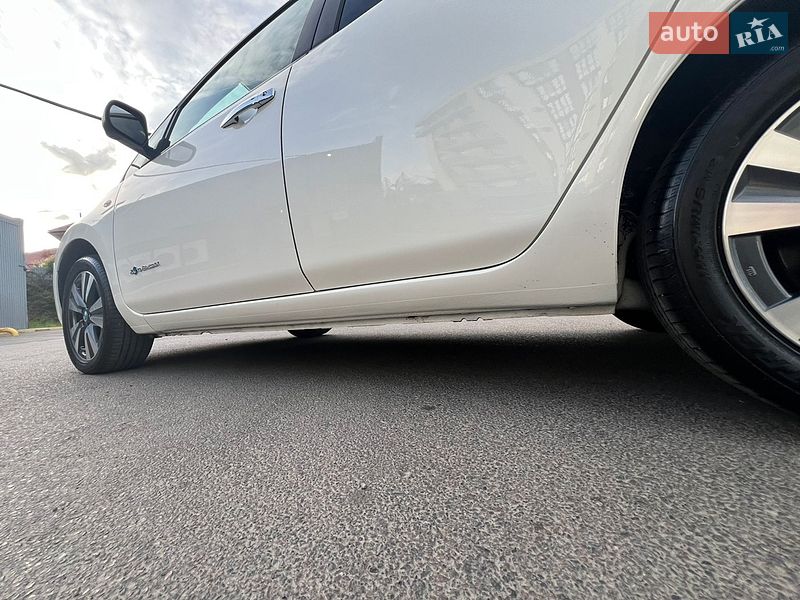 Хэтчбек Nissan Leaf 2014 в Ужгороде фото 46 Хэтчбек Nissan Leaf 2014 в Ужгороде