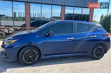 Хэтчбек Nissan Leaf 2023 в Ровно