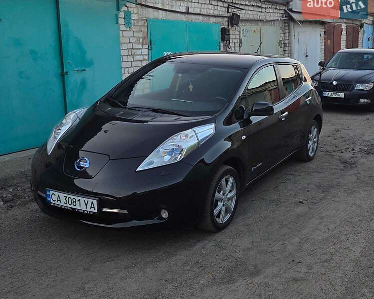 Хетчбек Nissan Leaf 2014 в Черкасах