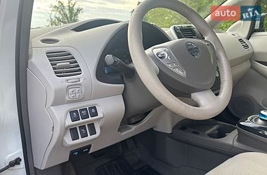 Хэтчбек Nissan Leaf 2012 в Южноукраинске