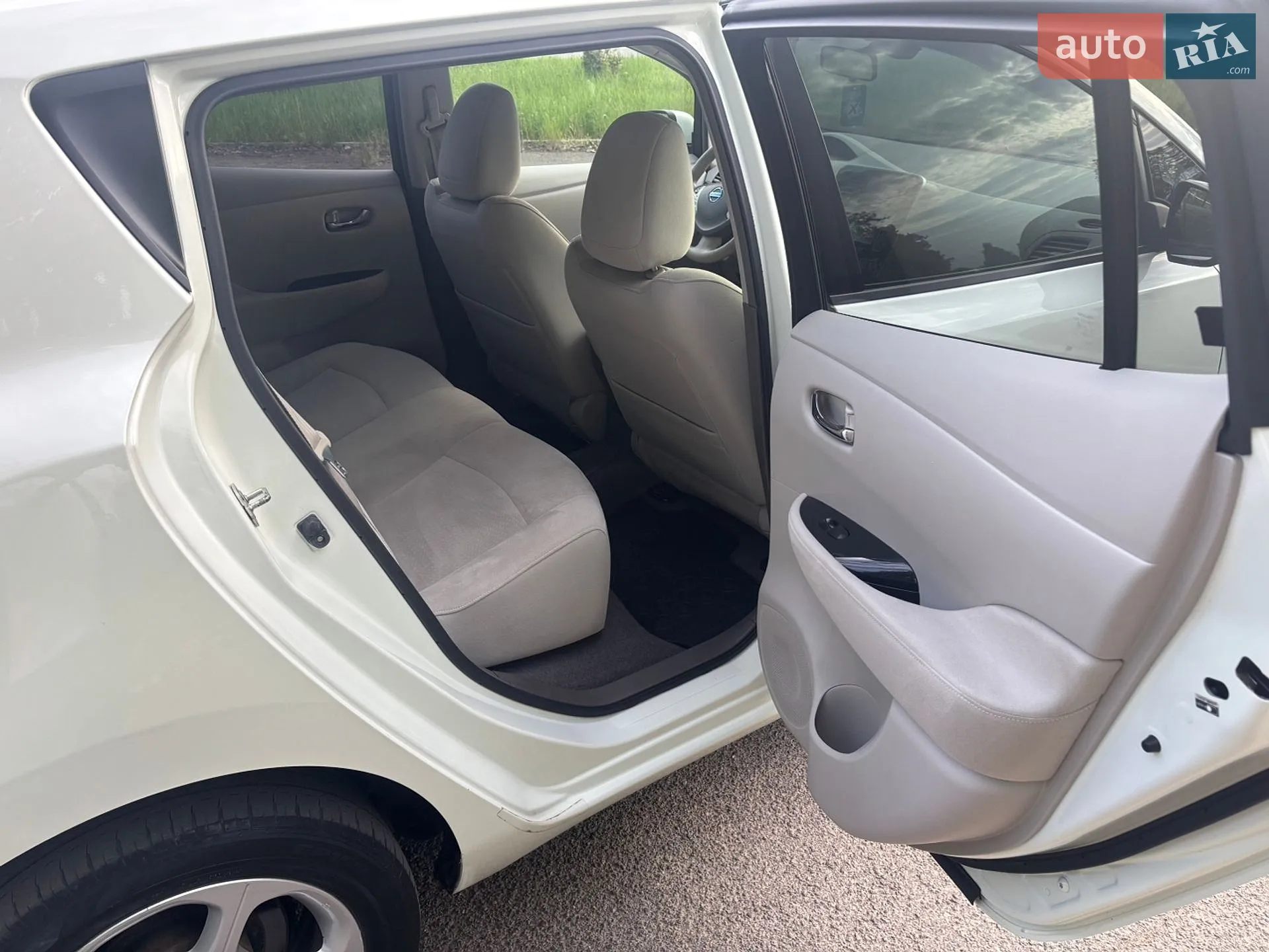 2012 Nissan Leaf - мініатюра 24