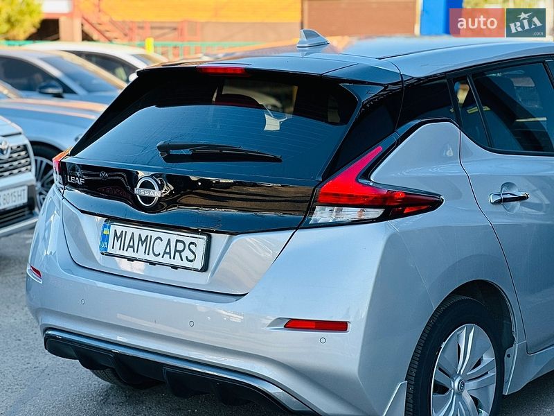 Хэтчбек Nissan Leaf 2024 в Харькове