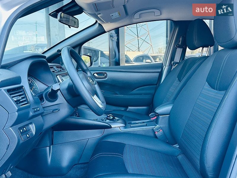 Хэтчбек Nissan Leaf 2024 в Харькове