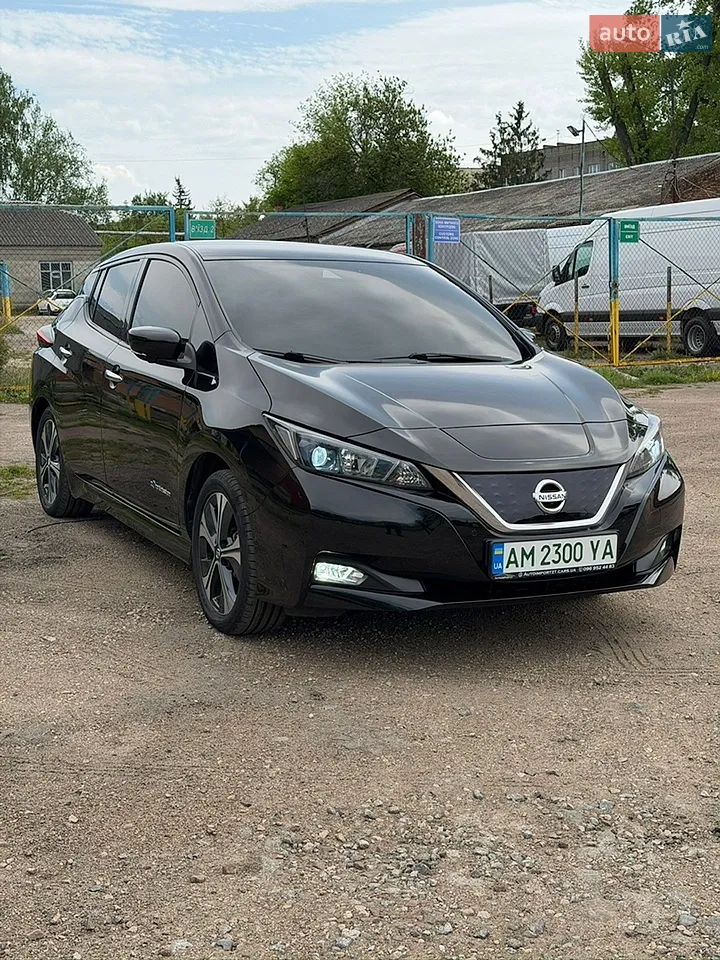 2017 Nissan Leaf - мініатюра 12