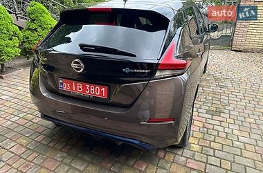 Хэтчбек Nissan Leaf 2018 в Черновцах