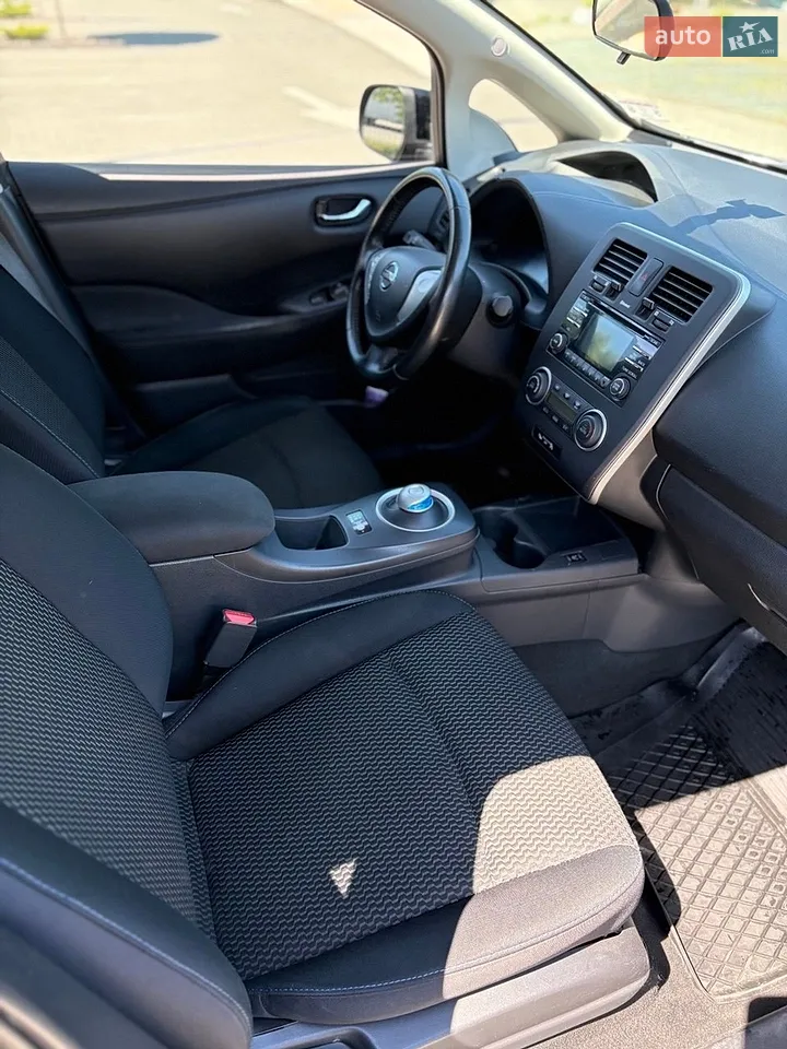 2014 Nissan Leaf - мініатюра 10
