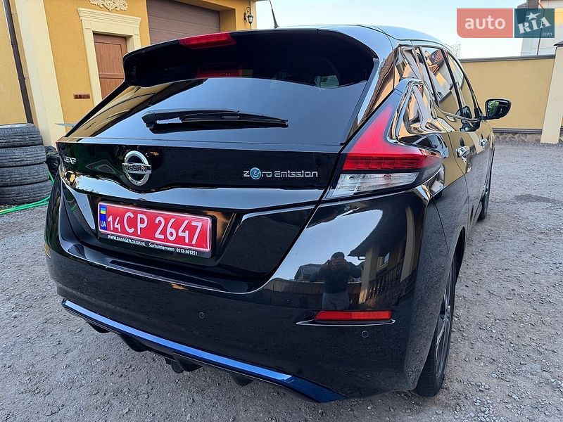 Хэтчбек Nissan Leaf 2019 в Львове