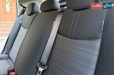 Хэтчбек Nissan Leaf 2019 в Львове