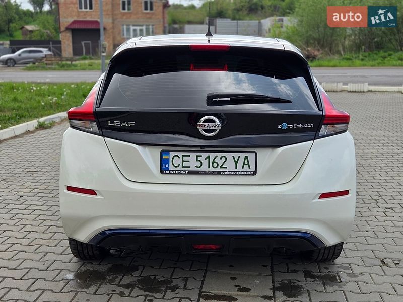 Хэтчбек Nissan Leaf 2019 в Черновцах
