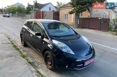 Хэтчбек Nissan Leaf 2012 в Черновцах