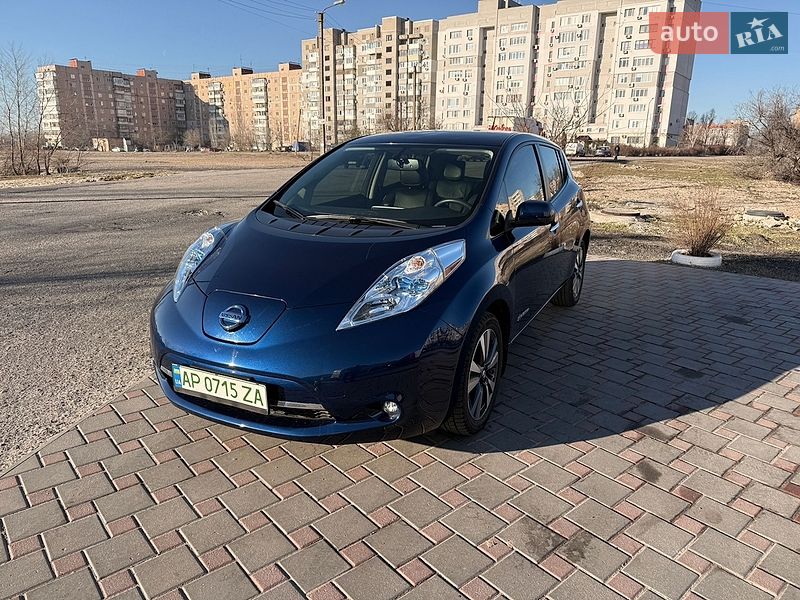 Хэтчбек Nissan Leaf 2017 в Запорожье фото Хэтчбек Nissan Leaf 2017 в Запорожье