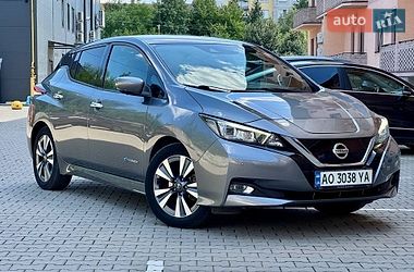 Хэтчбек Nissan Leaf 2018 в Львове