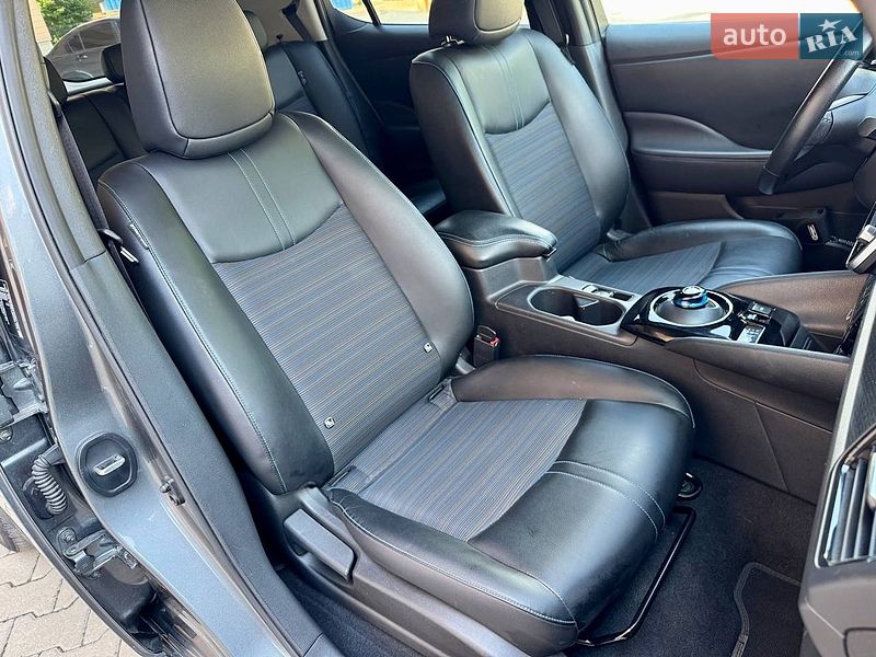 Хэтчбек Nissan Leaf 2018 в Львове