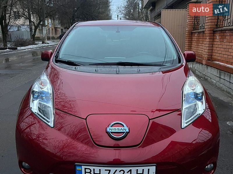 Хэтчбек Nissan Leaf 2014 в Одессе