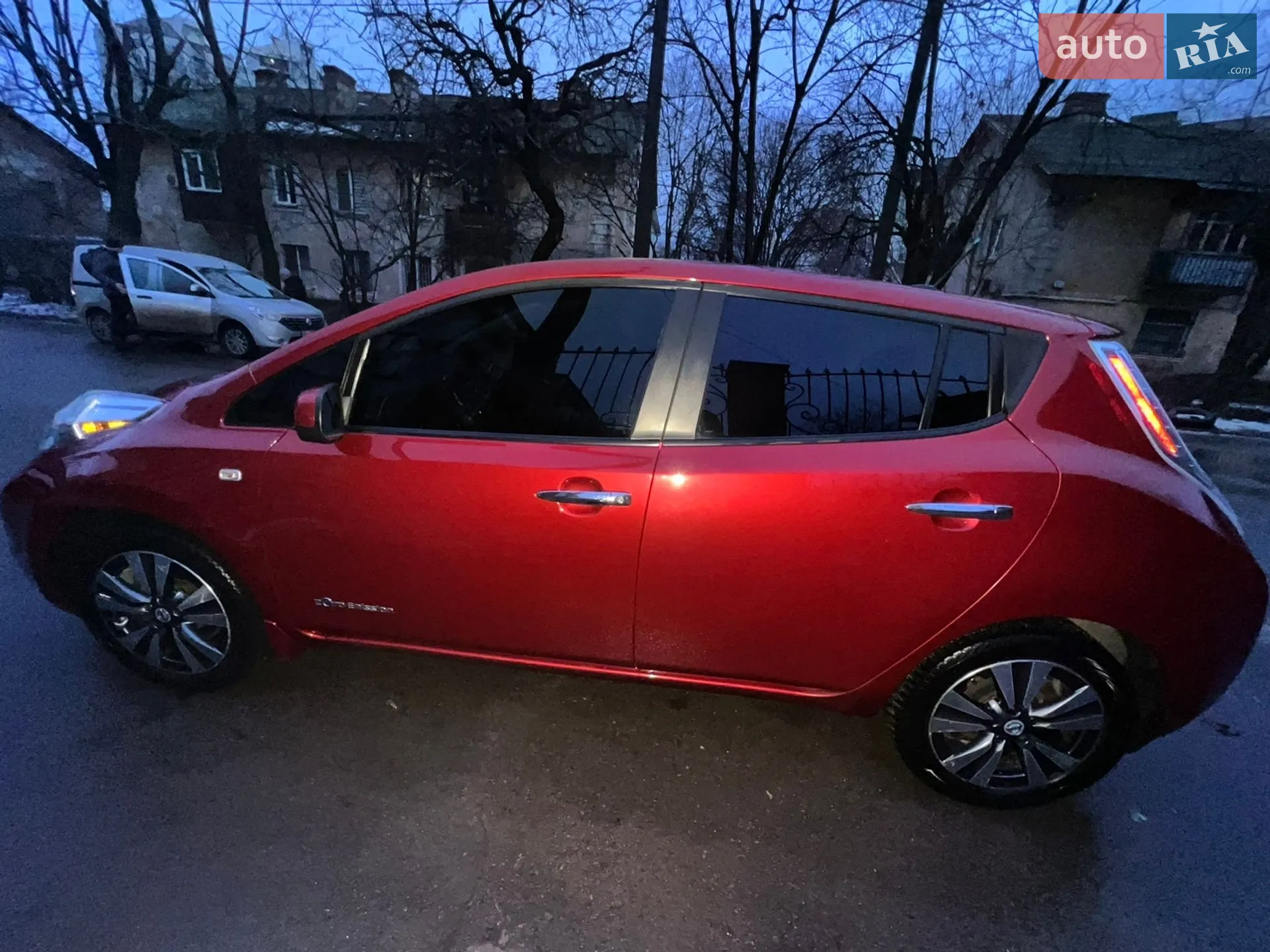 2014 Nissan Leaf - мініатюра 10