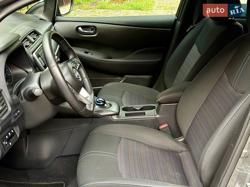Хетчбек Nissan Leaf 2022 в Самборі