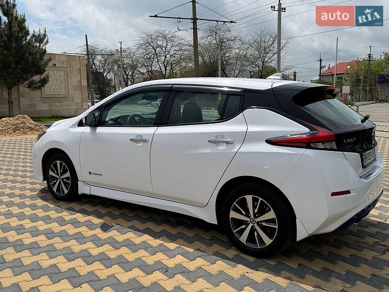Хетчбек Nissan Leaf 2019 в Одесі