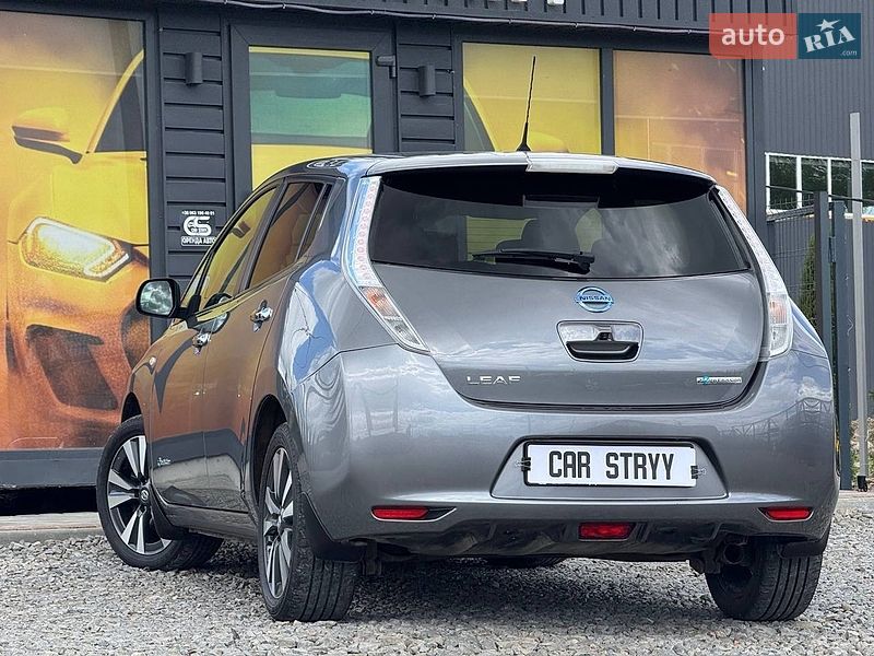 Хэтчбек Nissan Leaf 2015 в Стрые