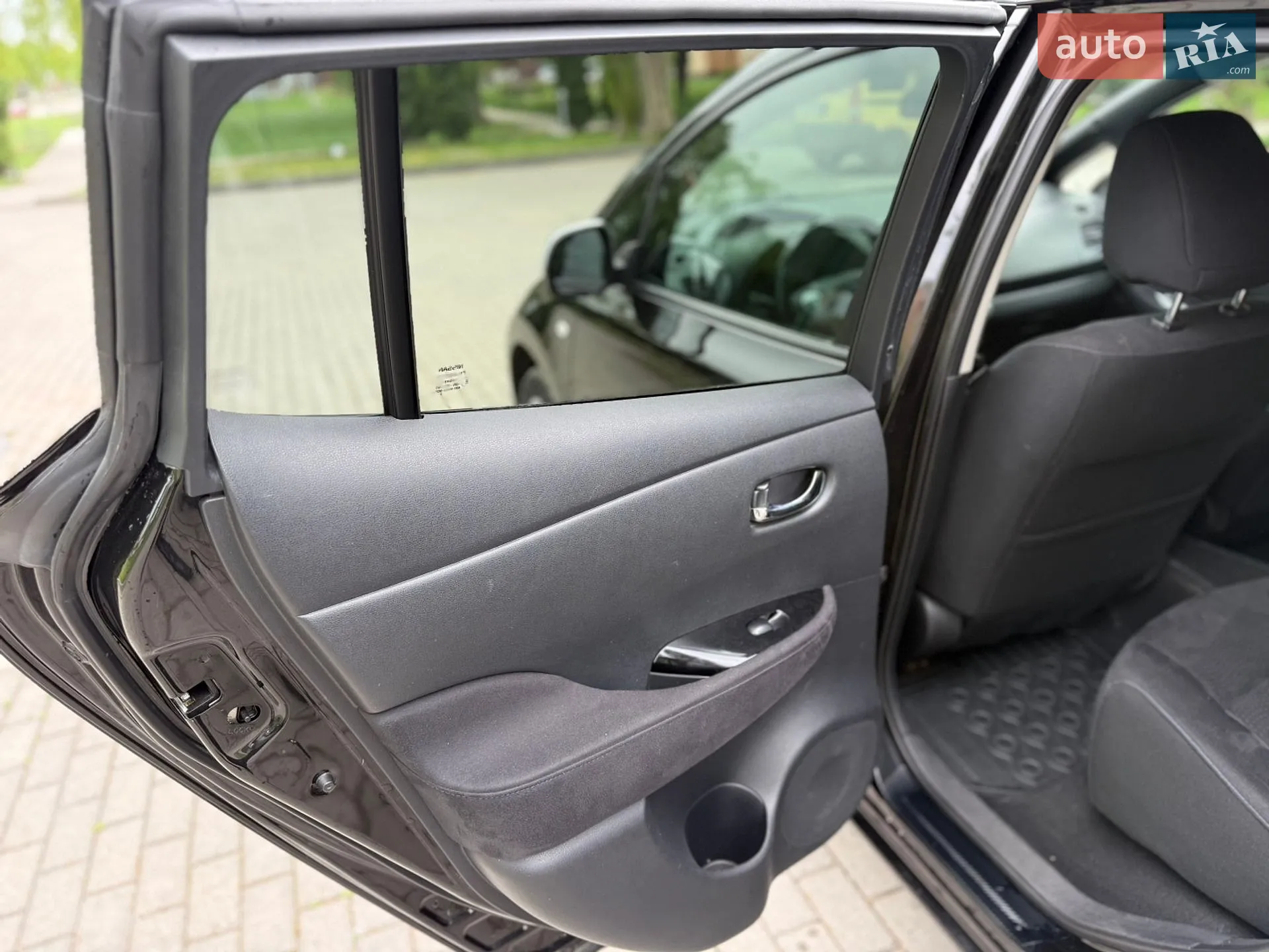 2013 Nissan Leaf - мініатюра 19