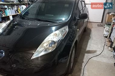 Хэтчбек Nissan Leaf 2013 в Новомосковске
