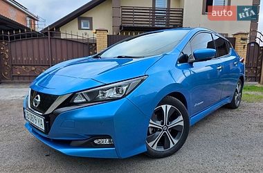 Хэтчбек Nissan Leaf 2019 в Чернигове