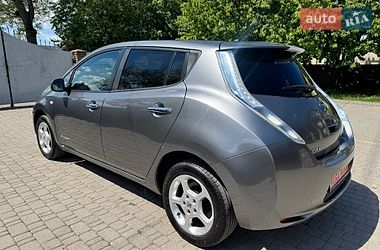 Хетчбек Nissan Leaf 2015 в Чернівцях