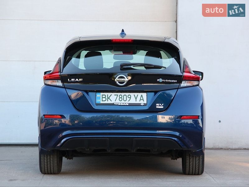 Хетчбек Nissan Leaf 2021 в Сарнах