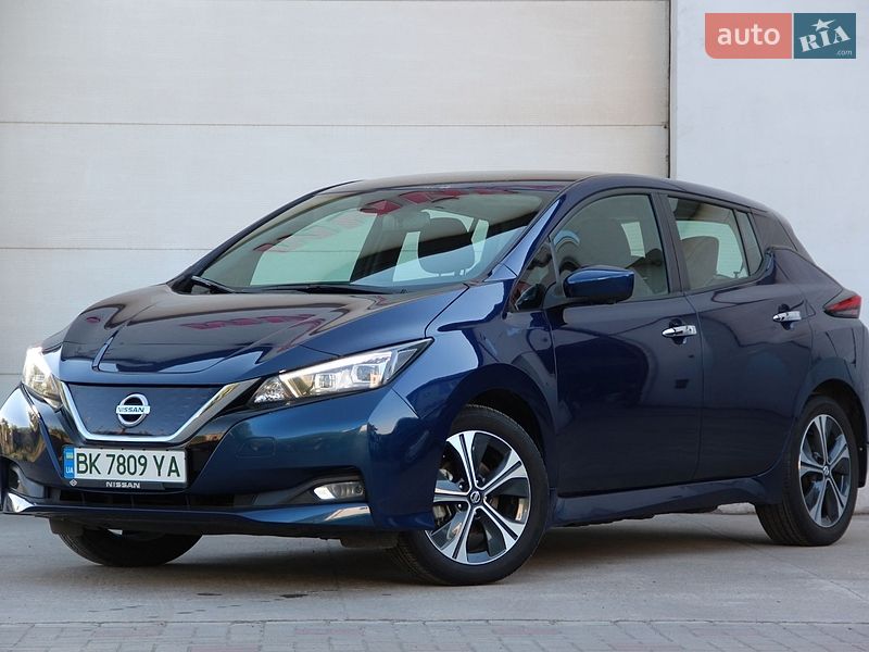 Хетчбек Nissan Leaf 2021 в Сарнах