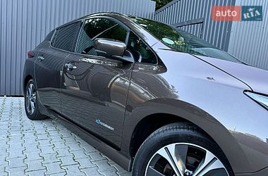 Хэтчбек Nissan Leaf 2018 в Дрогобыче