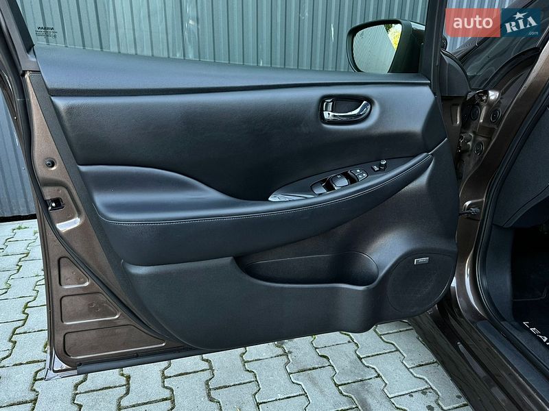 Хэтчбек Nissan Leaf 2018 в Дрогобыче