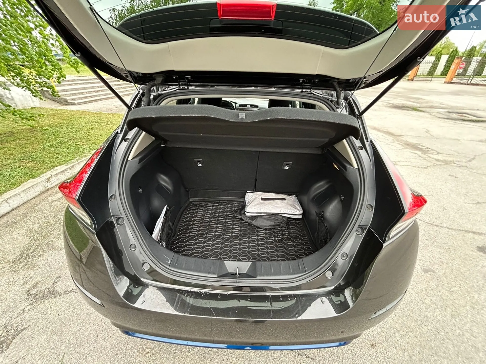 2018 Nissan Leaf - мініатюра 8