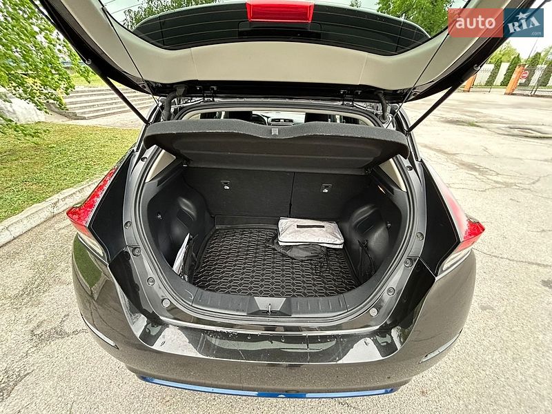 Хетчбек Nissan Leaf 2018 в Олександрії