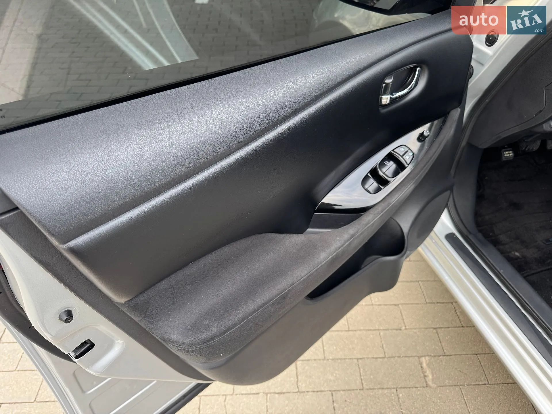 2015 Nissan Leaf - мініатюра 18