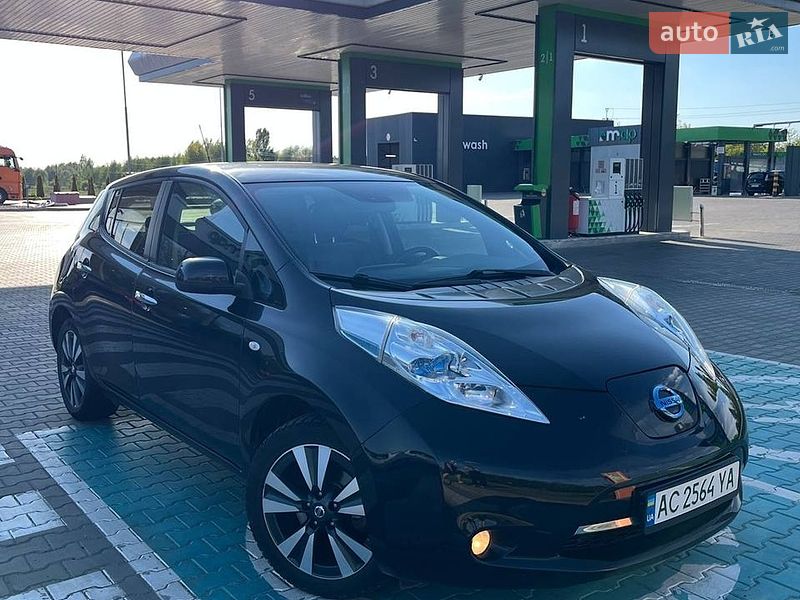 Хэтчбек Nissan Leaf 2016 в Луцке
