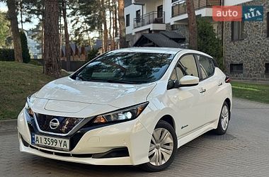 Хэтчбек Nissan Leaf 2018 в Киеве