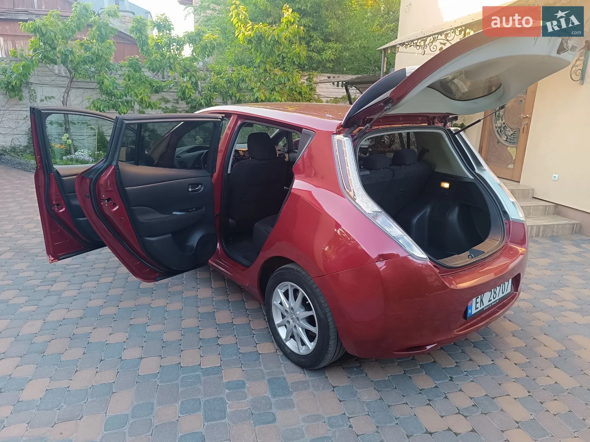2017 Nissan Leaf - мініатюра 68